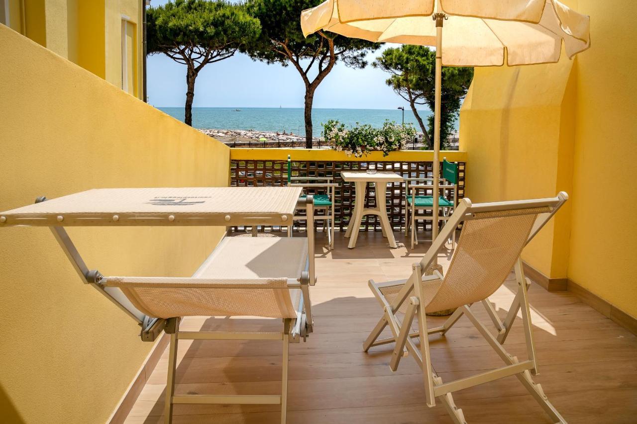 Hotel Le Lampare Caorle Exterior foto