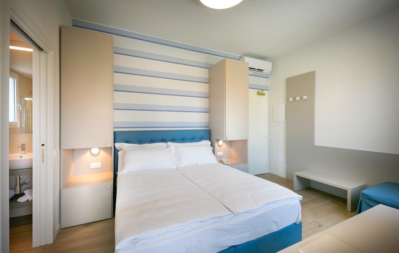 Hotel Le Lampare Caorle Exterior foto